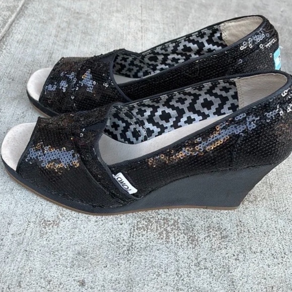 Tom’s Black Sequin Wedges - Picture 1 of 3